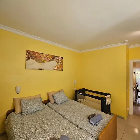 Away But Apartamento