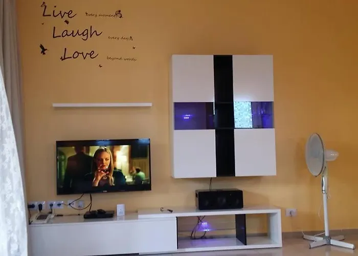 Away But * San Miguel de Abona